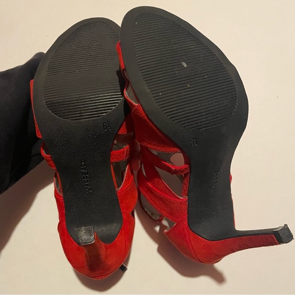Red Xappeal open toe heels size 6.5 - Picture 8 of 9